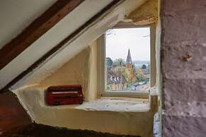 Fab 2 Bed Cotswolds Cottage With Private Courtyard