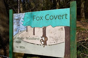 Fab 2 Bed Cotswolds Cottage With Private Courtyard