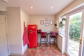 A very British house to stay 3 Bedroom