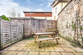 A very British house to stay 3 Bedroom