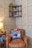 A very British house to stay 3 Bedroom