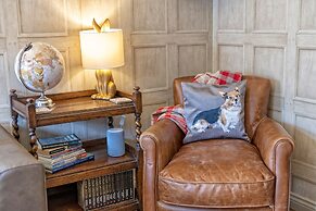 A very British house to stay 3 Bedroom