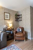 A very British house to stay 3 Bedroom