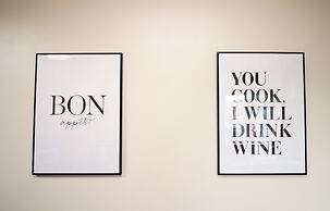 Karah Suites - Church Road II