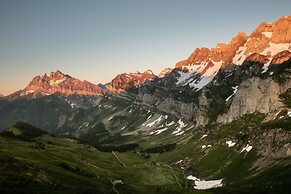 Bel Appartement au Centre de Champéry Avec vue
