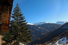 Beautiful Chalet for 10 People in Vercorin