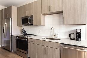 Kasa FreeMoreWest Charlotte