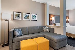 Comfort Suites Grandview - Kansas City