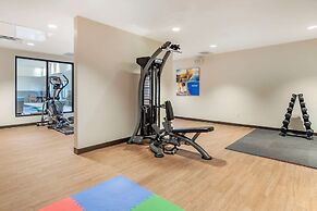 Comfort Suites Grandview - Kansas City