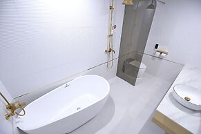 Den Basta Signature Hotel