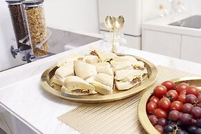 Den Basta Signature Hotel