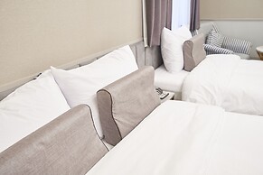 Den Basta Signature Hotel