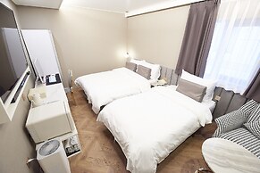 Den Basta Signature Hotel