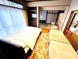 Hakone Lake Side Villa & Hot Springs