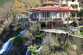 Hotel Gryka e Kelcyres