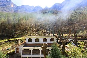 Hotel Gryka e Kelcyres