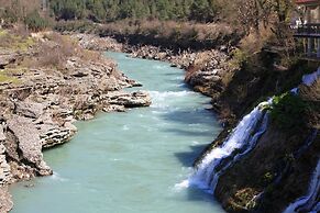 Hotel Gryka e Kelcyres