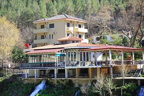 Hotel Gryka e Kelcyres