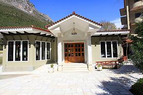 Hotel Gryka e Kelcyres