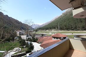 Hotel Gryka e Kelcyres