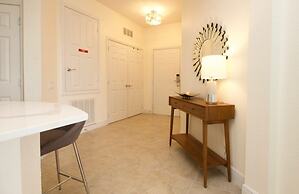 Penthouse Gem. All New! 3 Bedroom Condo by Redawning