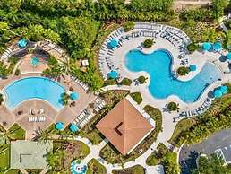 Penthouse Gem. All New! 3 Bedroom Condo by Redawning