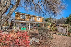 Binky's Nest 1 Bedroom Home by RedAwning