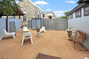 Gausthaus 402 1 Bedroom Cottage by RedAwning