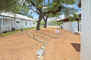 Gausthaus 402 1 Bedroom Cottage by RedAwning