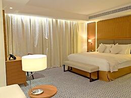 Grand Swiss-Belhotel Waterfront Seef