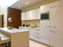 Grand Swiss-Belhotel Waterfront Seef