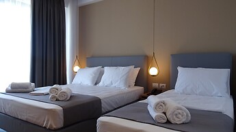 Valmar Hotel