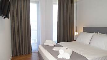Valmar Hotel