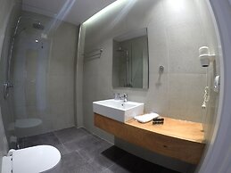Valmar Hotel