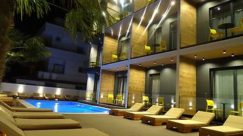 Valmar Hotel