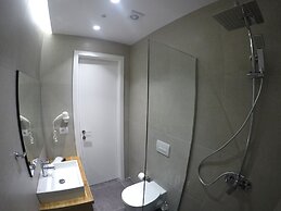 Valmar Hotel