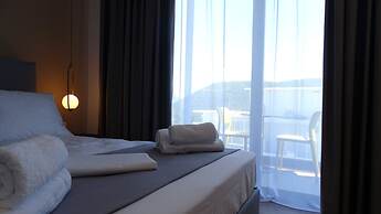 Valmar Hotel