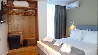 Valmar Hotel