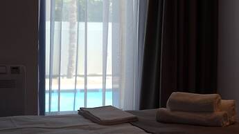 Valmar Hotel
