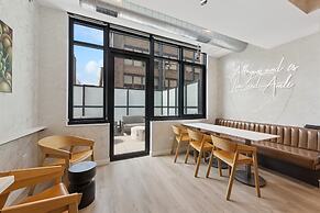 Kasa River North Chicago