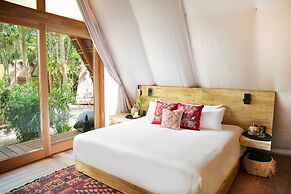 Our Habitas Bacalar – Adults Only