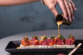 The Ray Hotel Delray Beach, Curio Collection by Hilton