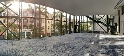 The Ray Hotel Delray Beach, Curio Collection by Hilton