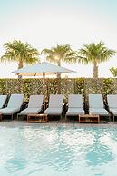 The Ray Hotel Delray Beach, Curio Collection by Hilton