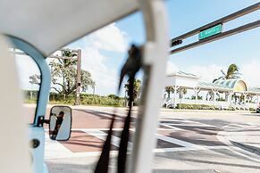 The Ray Hotel Delray Beach, Curio Collection by Hilton