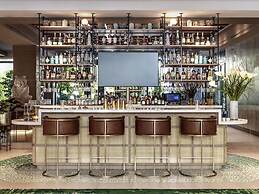 The Ray Hotel Delray Beach, Curio Collection by Hilton