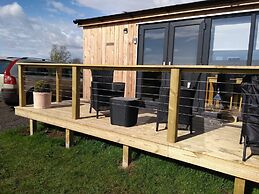 Cleeves Cabins, Arran Luxury Lodge With hot tub