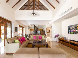 Tawantok Beach Villas