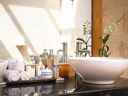 Tawantok Beach Villas