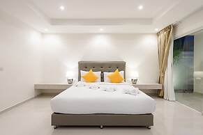 Sunset View Pool Villa